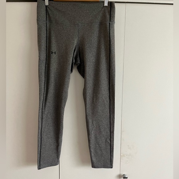 Under Armour Pants - Under Armour Medium Compression Gray Leggings - Size XL